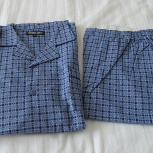 Vintage unworn men's 100% woven cotton pyjamas   (15032 - 15604) HW #