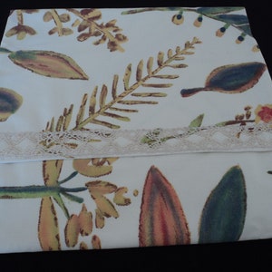 Handmade French cotton and lace lined lingerie / nightdress case (14146) G44