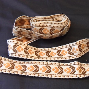 Five metres of beautiful vintage French woven passementerie upholstery trim / galon (16613) G63