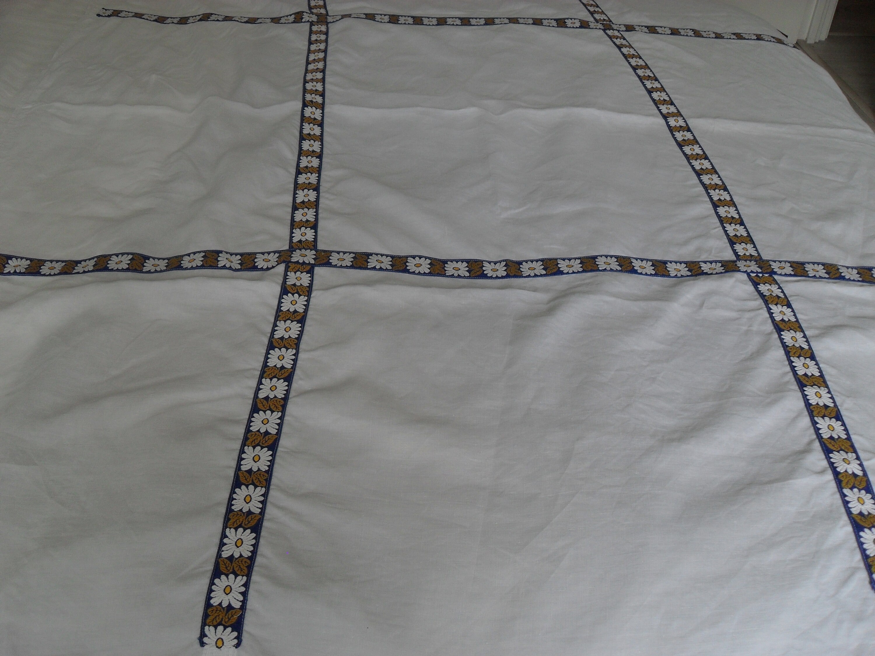 French Vintage White Pure Linen Table Cloth 180 Cm X 150 Cm