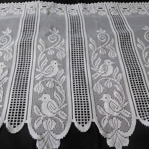 French vintage lace cafe curtain with pictures of birds 59 cm length  (18441-43-44) G77