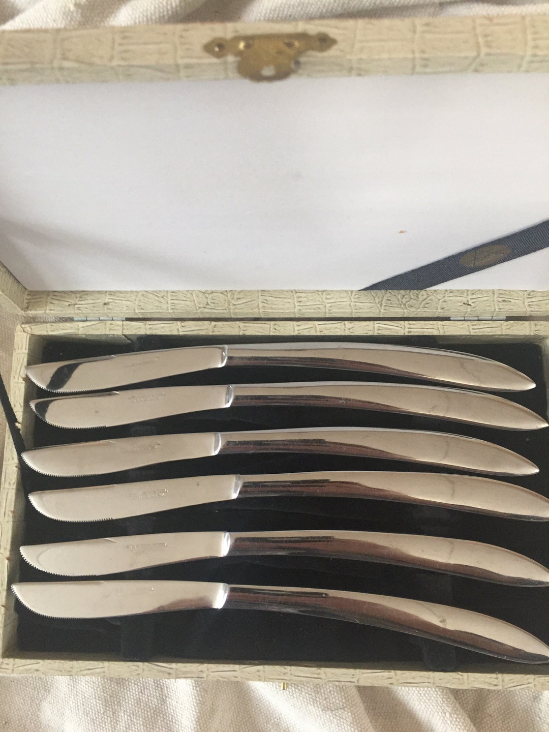 Vintage Bread and Butter Knives Set of 6, Stainless Steel Set of 6