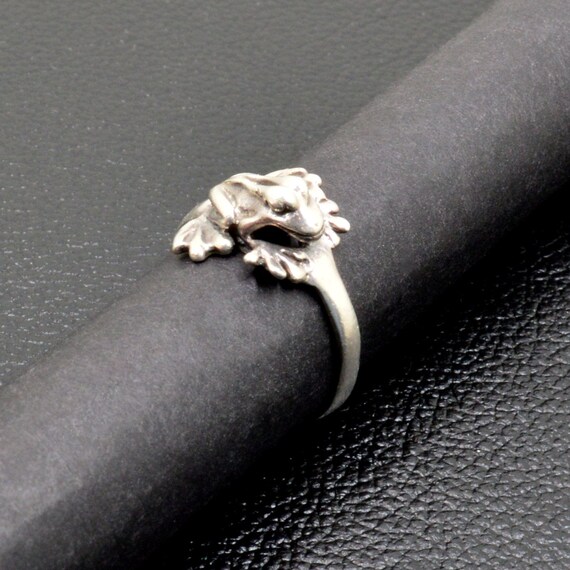 Adorable Sterling Silver 925 Frog Ring – Vintage … - image 2