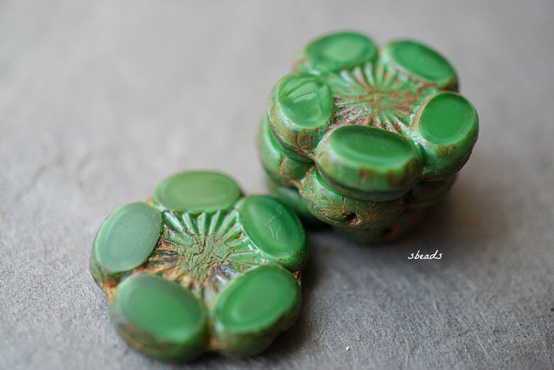 Meadow Blooms Flower Beads Czech Beads Beads 39-5s