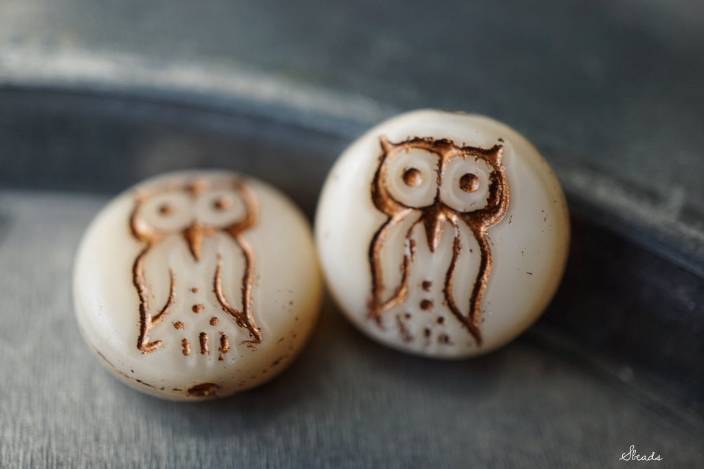 FREE SHIPPING Ivory Owl, Owl Beads, Czech Beads, Beads, 49-2sa