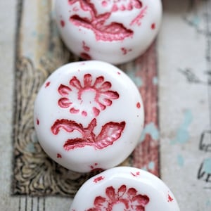 FREE SHIPPING Red Daisy, Flower Beads, Czech Beads, Beads, 7-3sa