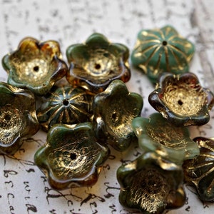 FREE SHIPPING Savannah Bells, Flower Beads, Czech Beads, Beads, 131-3sa