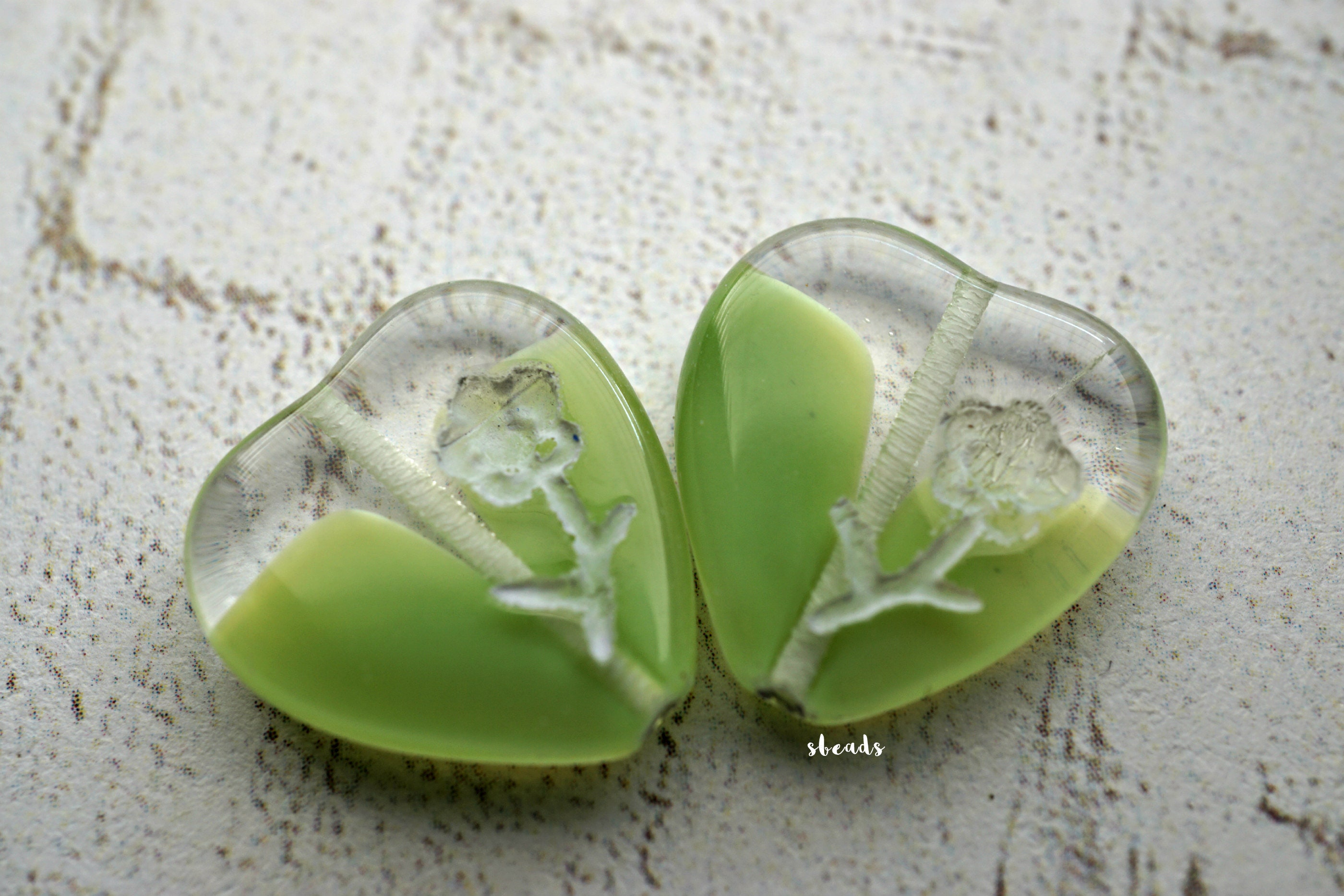 FREE SHIPPING Heart Beads Czech Beads Green Glass Beads 133-2sa