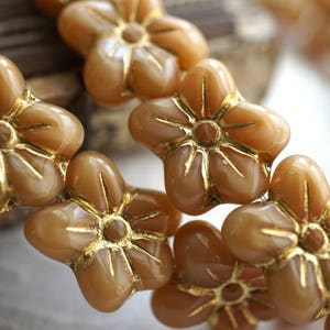 lastones Silky Beige, Flower Beads, Czech Beads. Beads, 58-2sa
