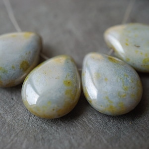 FREE SHIPPING Opaque Green,Teardrop Beads, Czech Beads, Beads, 79-2sa