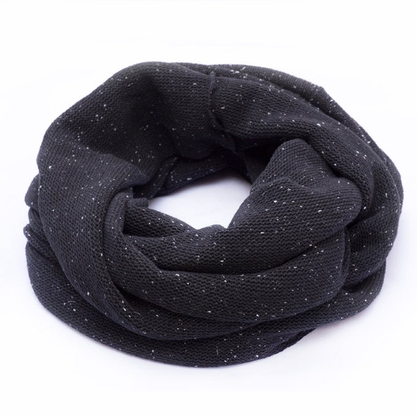 AUF VERKAUF Schwarzer Loop Schal. Unisex Infinity Schal, Winter Accessoire für Männer oder Frauen, Unisex Rundschal, Geschenk für Sie oder Ihn. Wintermode