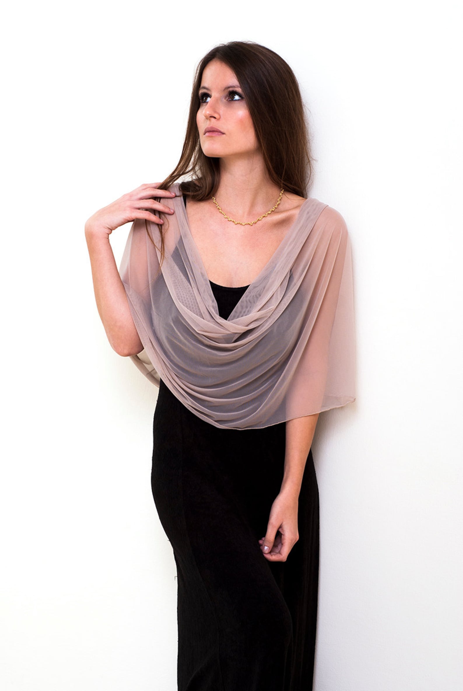 wrapping a shawl