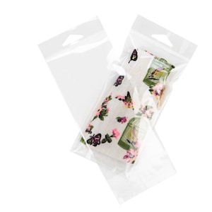 Sacs CELLO pour cadeaux, signets, cartes, etc. Sacs suspendus 3 & 3/8 x 6 3/4 neufs. Livraison gratuite