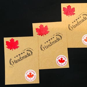 BIJOUX Cartes ornées d'une feuille d'érable et fabriquées au CANADA. lot de 6 papiers cartonnés kraft couleur faits main. Livraison gratuite à partir du Canada