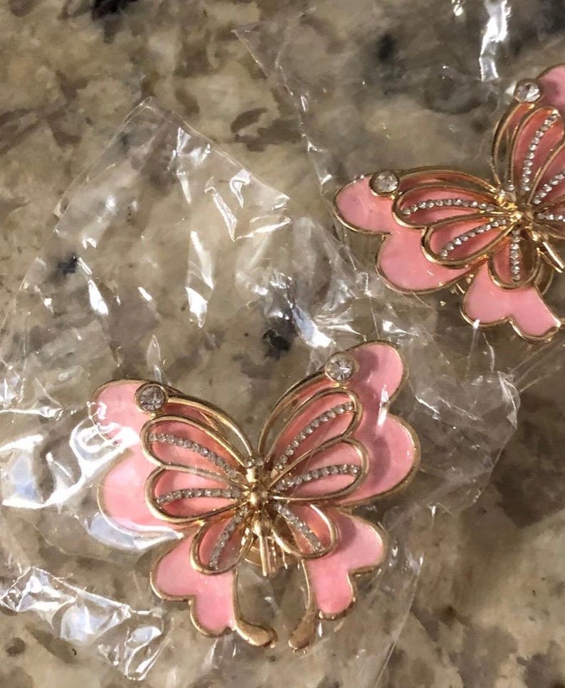 BUTTERFLY lådknoppar, skåpknoppar. Rosa emalj med gulddetaljer. Set om 2. bild 2