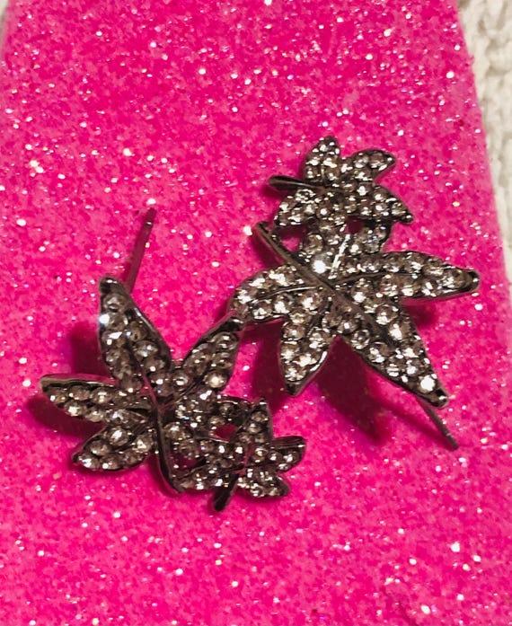 Vintage Rhinestone Maple Leaf Stud Earrings - image 2