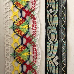 vintage Christmas Craft TRIMS des années 60. État neuf. Oreillers, couettes, Du beau pour tous vos TRÉSORS artisanaux !