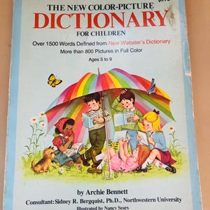 CHILDRENS DICTIONARY 1977. color pictures. Rare Find