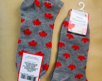 Maple Leaf Socks, Ladies Size 5-9, Canada Souvenir