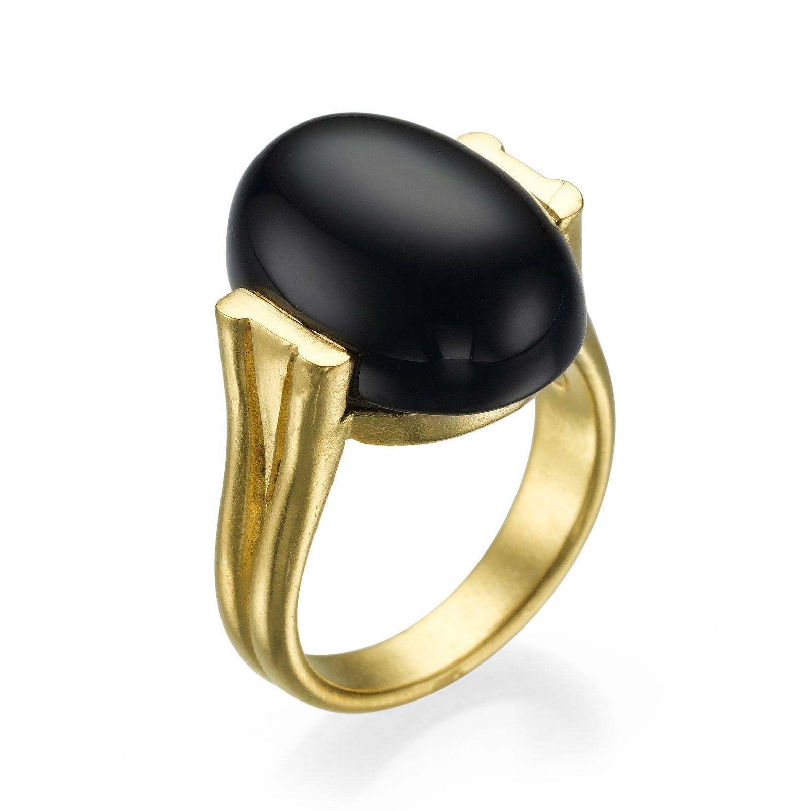 black onyx gold ring