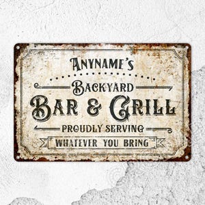 Insegna personalizzata per bar e grill in giardino: decorazione rustica in metallo