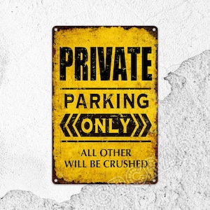 Bord met privéparkeerplaats: rustiek metalen garagedecor