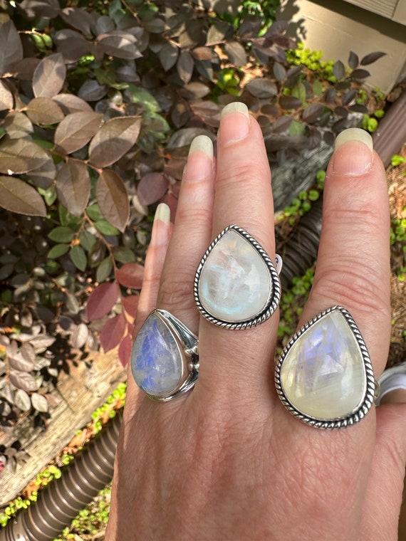 Rainbow moonstone ring View 2