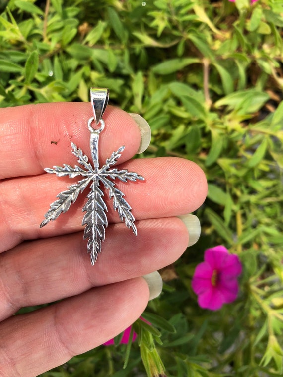 Pot leaf pendant View 5