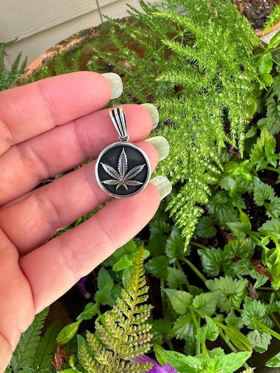 Marijuana pendant - image 1