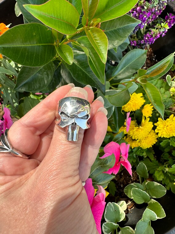 Skull ring/12