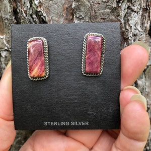 SALE/Spiny oyster earrings