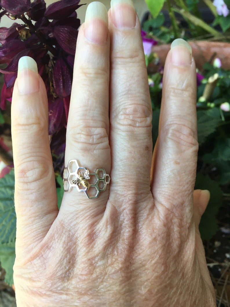 Bee ring6-9