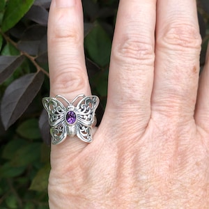 Butterfly ring
