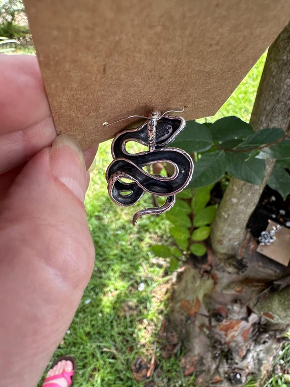 snake pendant View 5