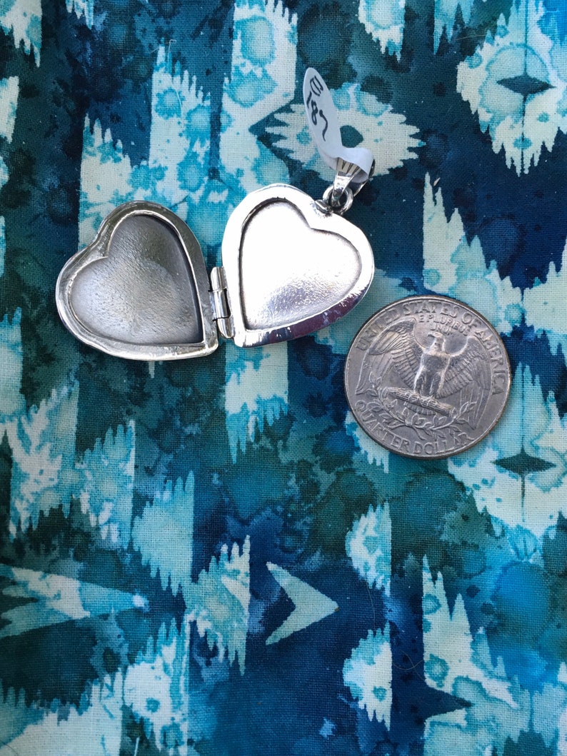 Guardian angel locket image 6