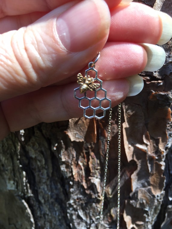 Honeycomb pendant - image 4