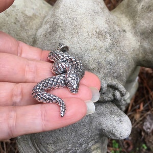 SALE/Snake pendant