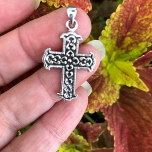 Cross pendant