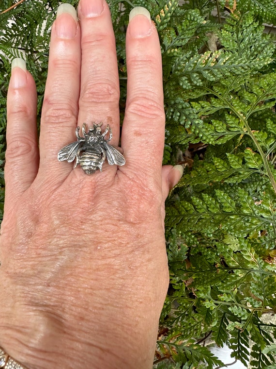 Bee ring - image 2