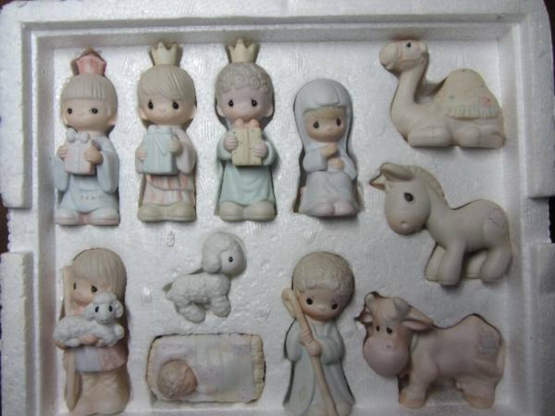 Precious Moments 1982 Come Let Us Adore Him Nativity Scene Etsy