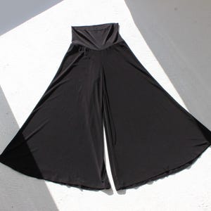2000s Yoga Girly Sweeping Wide Leg Bell Bottom Slinky Pants w/ Foldover Waistband