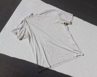Thin & Worn In White Uniqlo Cotton Unisex Slouchy Tee / T Shirt