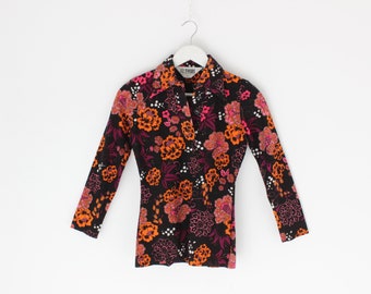 Groovy 70s Floral Felt Fitted Vintage Collared Top