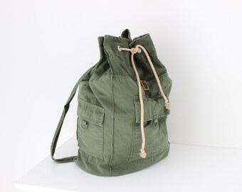 Vintage 70s Characterful Khaki Canvas Military Over Shoulder / Single Strap Oversized Large / Big / Huge Camping Army Backpack