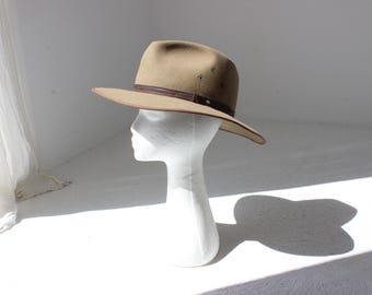 90s Vintage Mens Genuine Australian Akubra Fur Felt Wide Brim Hat w/ Opal