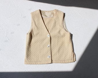80s Hand Made Quilted Cream V Neck Button Front Sweater Vest w/ Pearl Shell Buttons