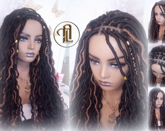 Boho Goddess Faux Loc Peluca 4x4 Cierre de encaje Sin pelos de bebé Dread Peluca Ondulado Negro Rastas Miel Rubio 27 Sintético Nu Goth Marley Dred Lock