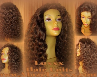 Peruca de cabelo virgem cacheado de 45 cm com lace frontal, estilo celebridade, inspirada em cabelos brasileiros, malaios ou peruanos. Cabelo virgem volumoso e cacheado.