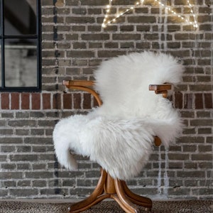 cuddly, Icelandic sheepskin*natural white lambskin