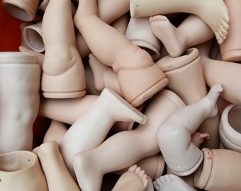 Doll parts, 1KG lot Vintage Artist porcelain doll parts, legs mixed parts, Art doll, Artists supply, Jewellery maker
